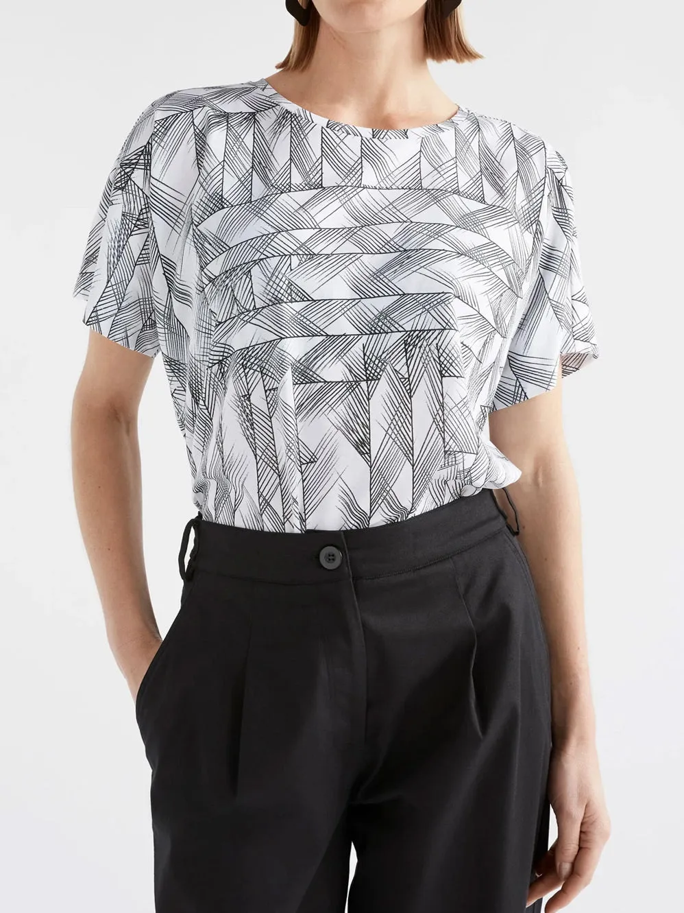 ELK HAKI SHORT SLEEVE T-SHIRT