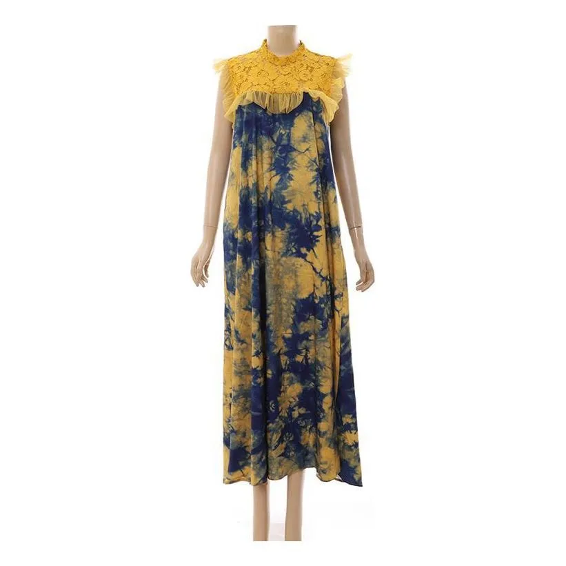 Floral Printed Sleeveless Maxi Dress.