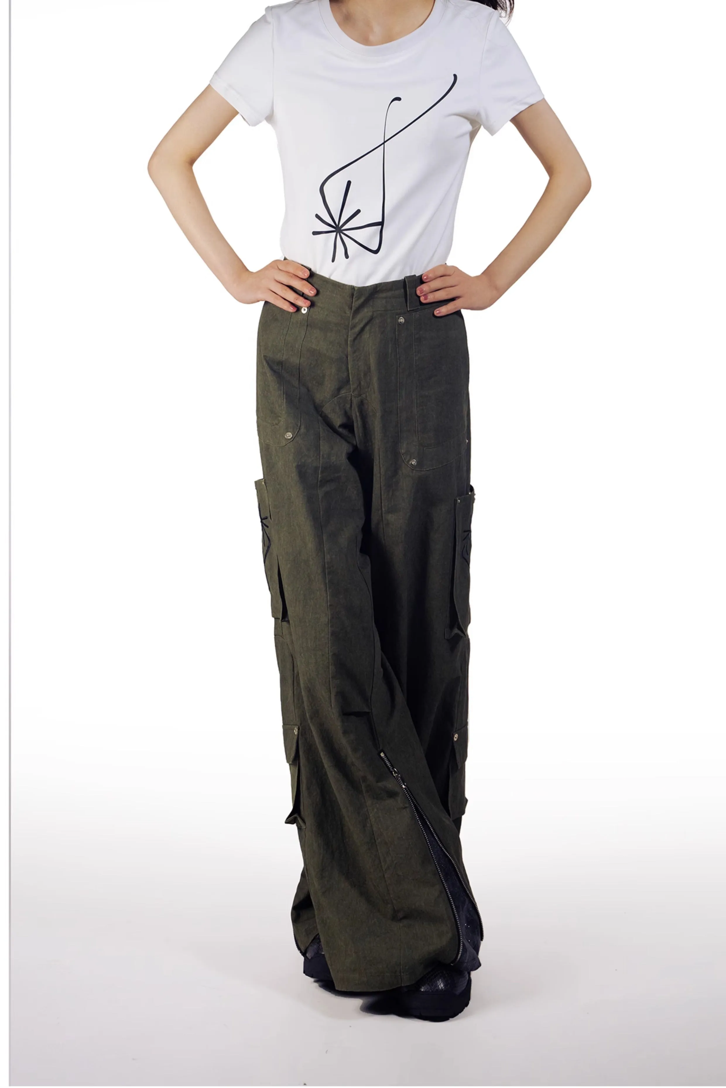 Multi-pocket casual wide pants