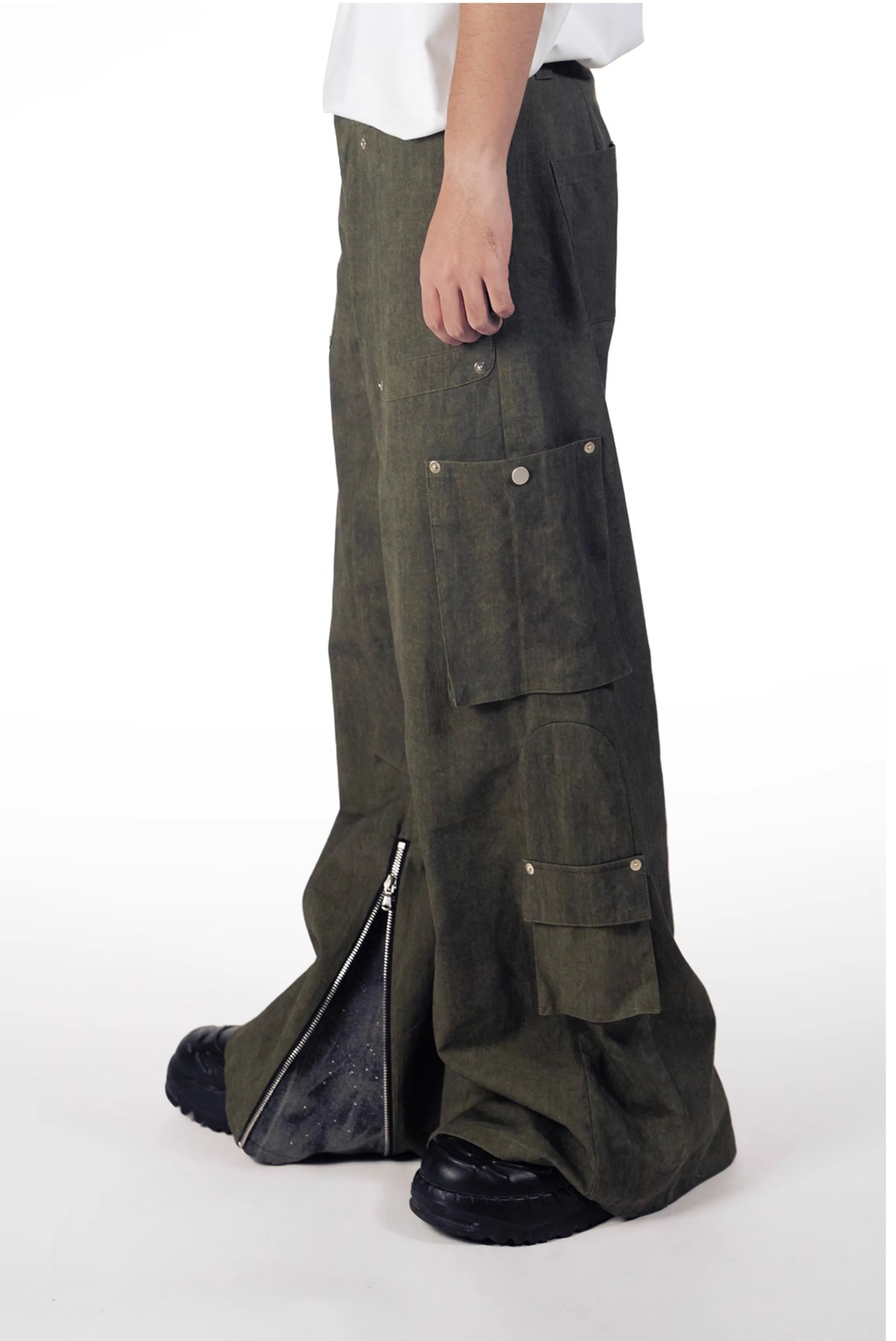 Multi-pocket casual wide pants
