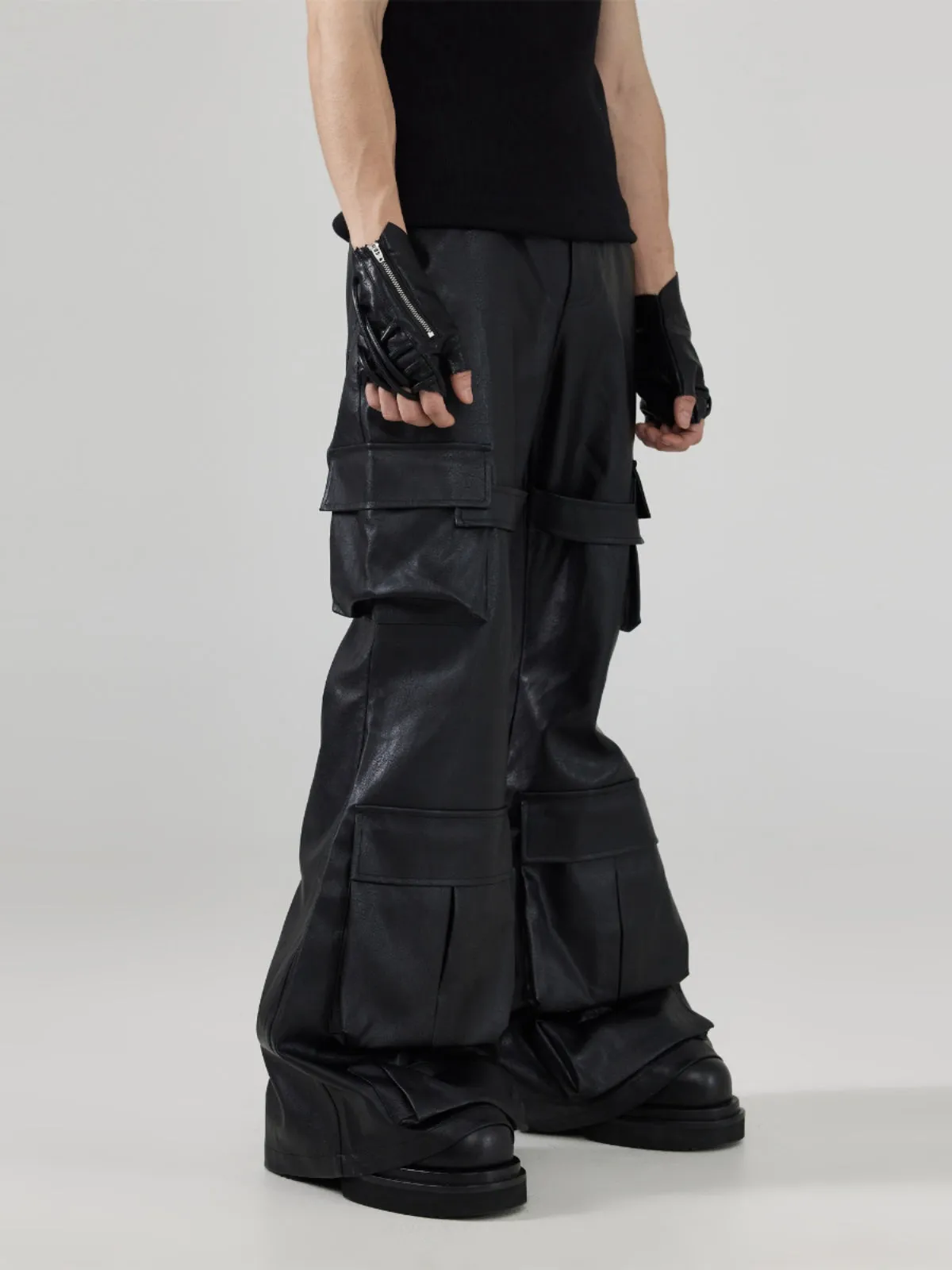 Multi-pocket loose leather pants