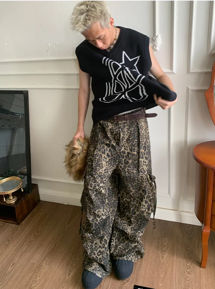 Pleated multi-pocket wide pants