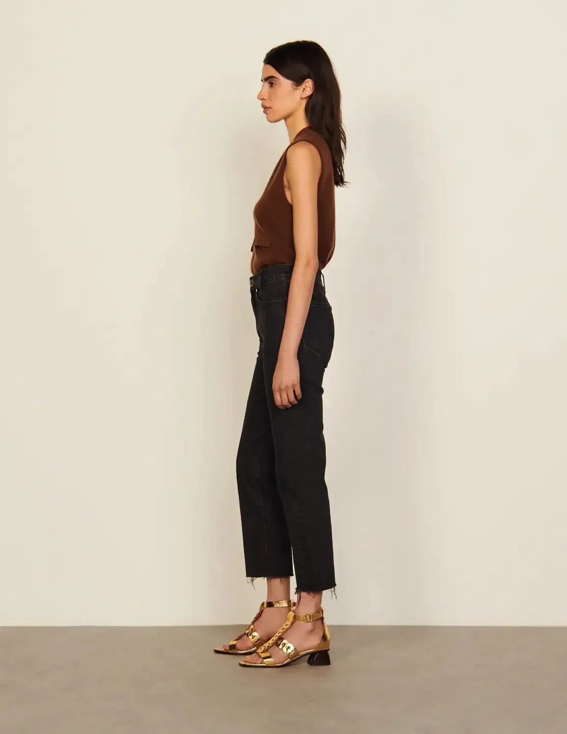 Straight-Cut Jeans With Raw Edges