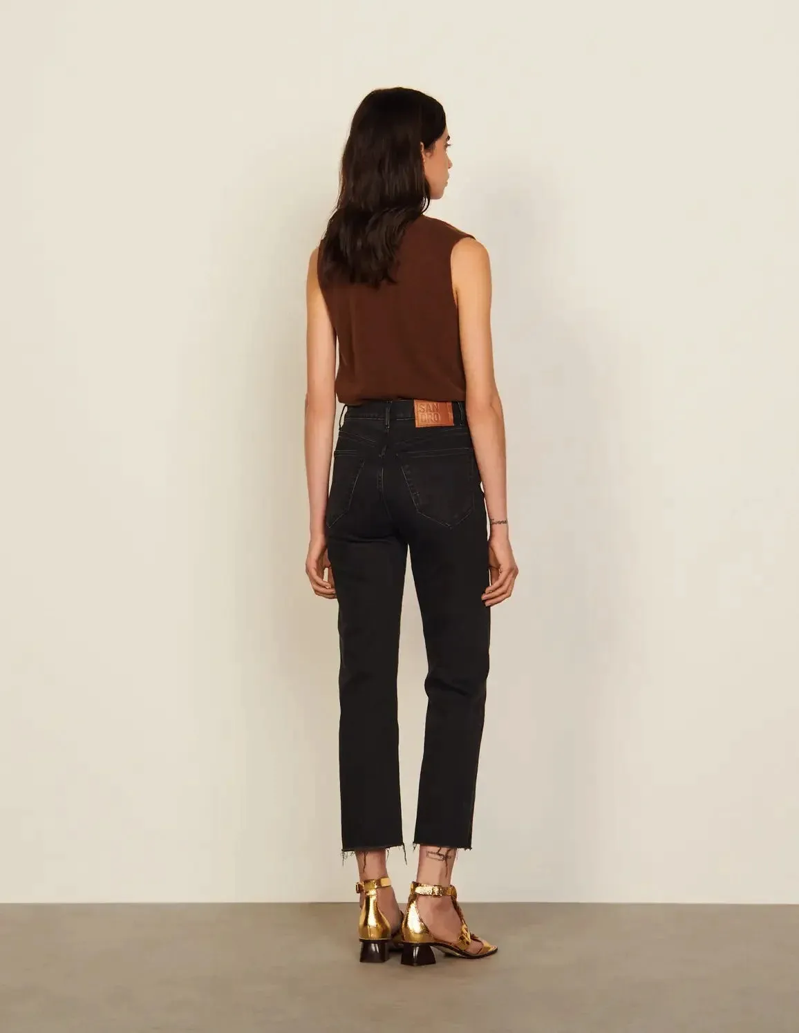 Straight-Cut Jeans With Raw Edges